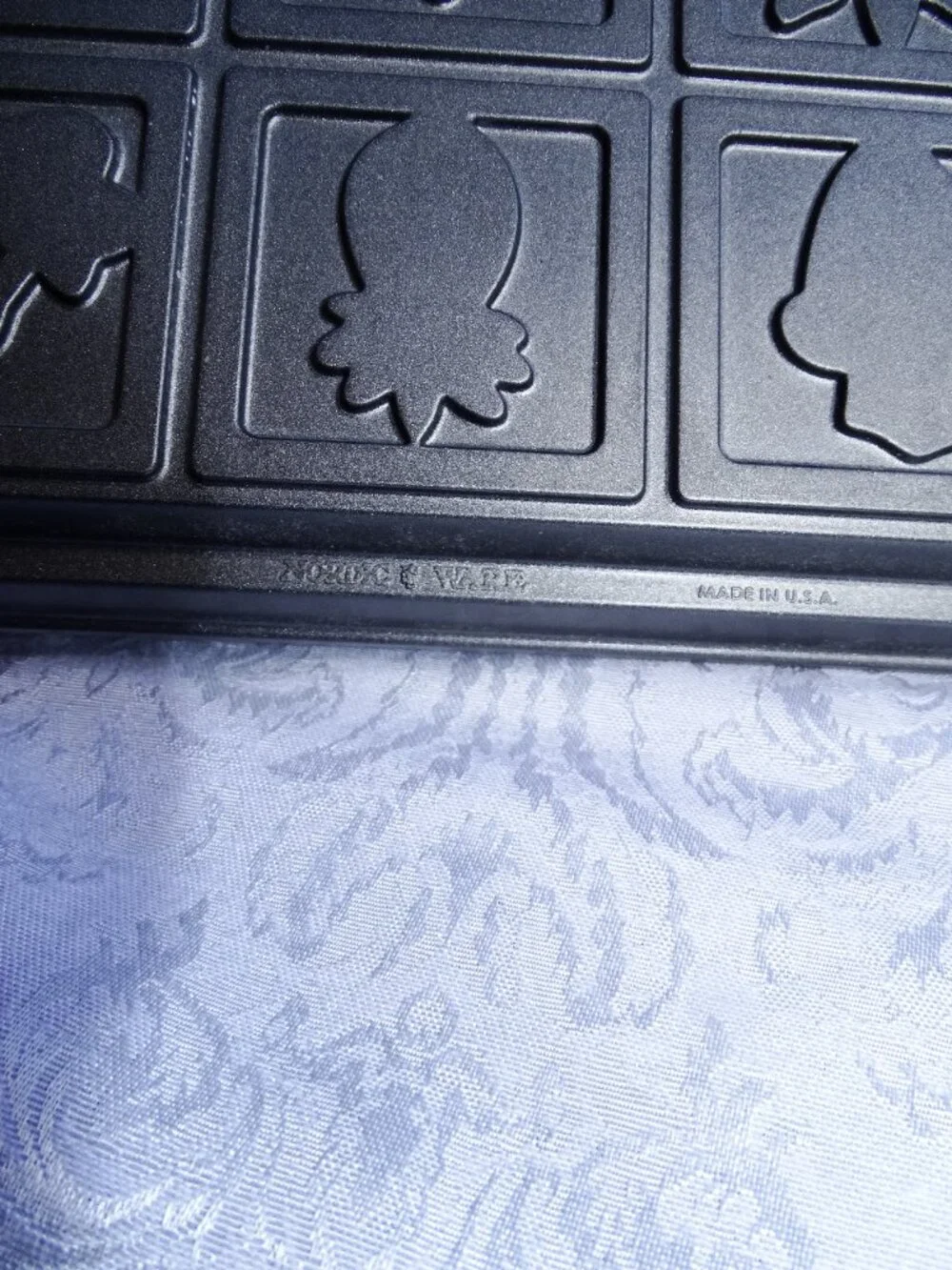 Shortbread Baking Pan by Nordic Ware